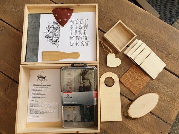 Startpakket Pyrografie - Houten koffer met houtbrandset en allerlei benodigdheden